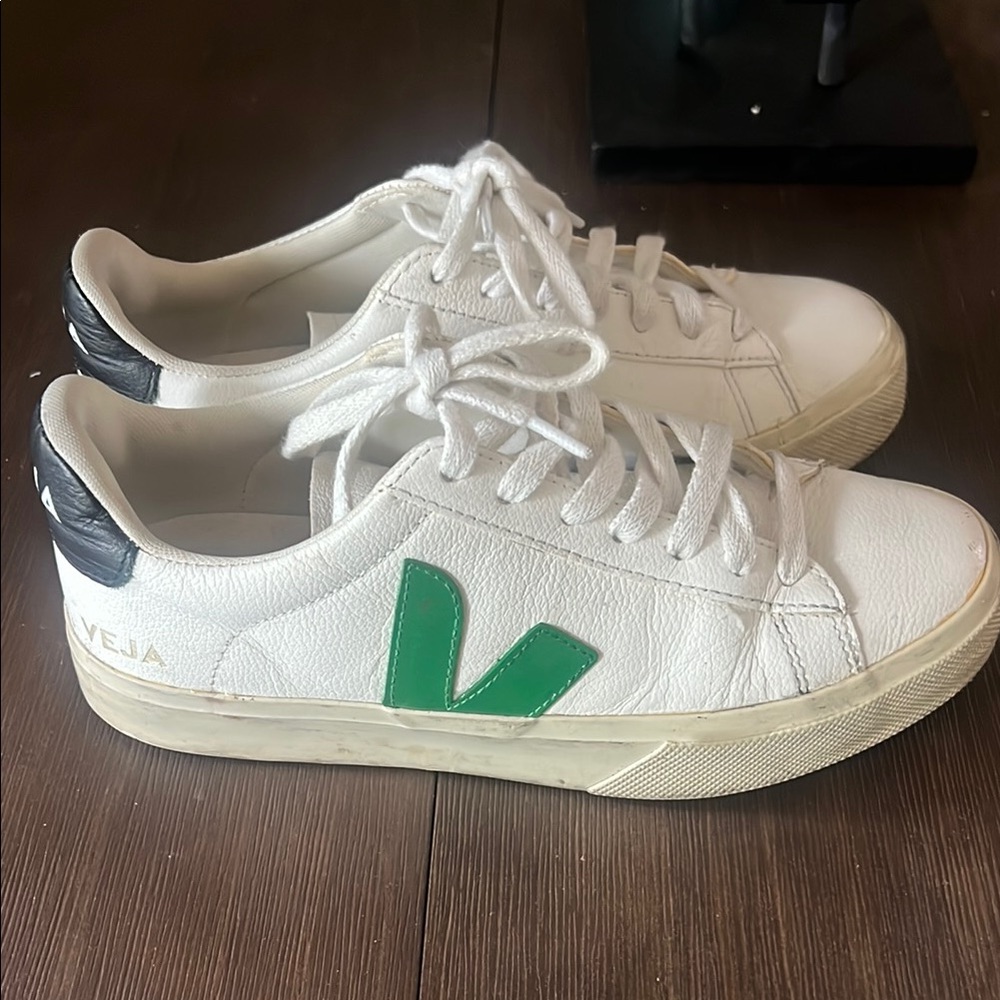 Veja White & Green Campo Sneakers